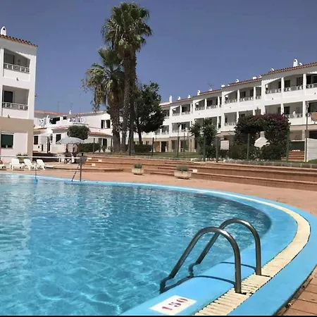 Bajo Con Piscina Macarella